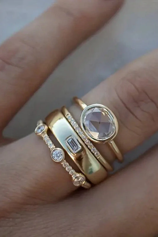 Anillo Vintage de Oro y Circonita - Image 2