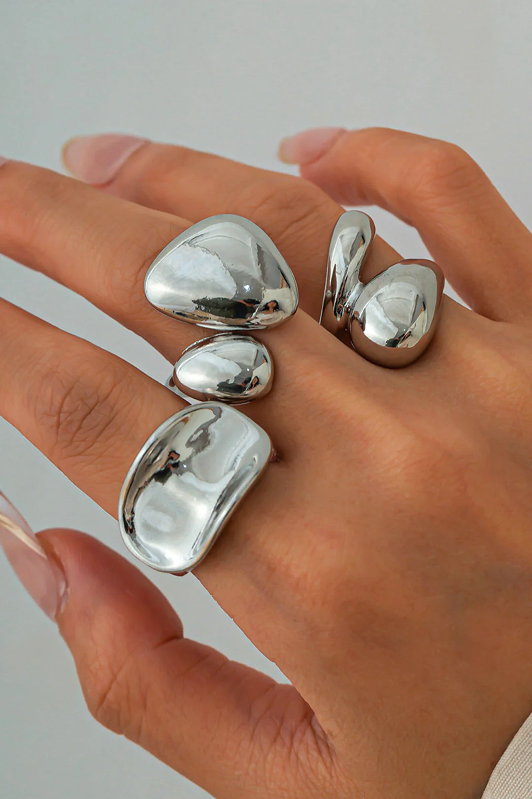 Anillos Irregulares de Metal - Image 3