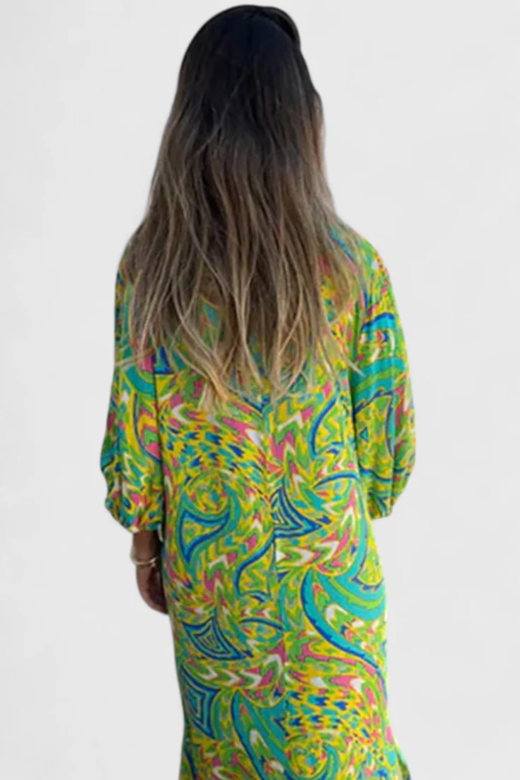 Carmina Vestido Maxi Bohemio con Escote en V y Estampado Abstracto - Image 8