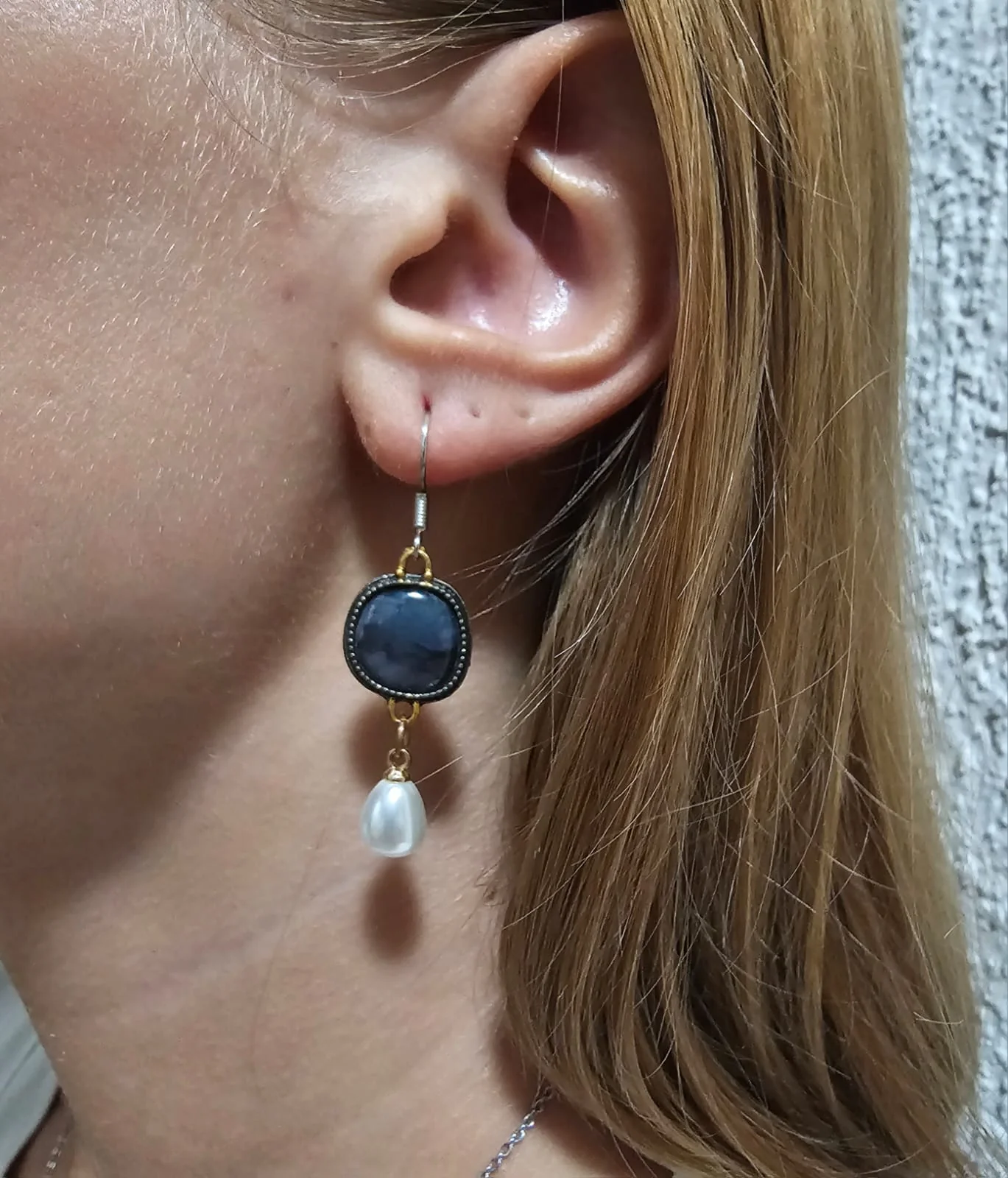 Celia - Pendientes vintage de perlas y piedra azul - Image 3
