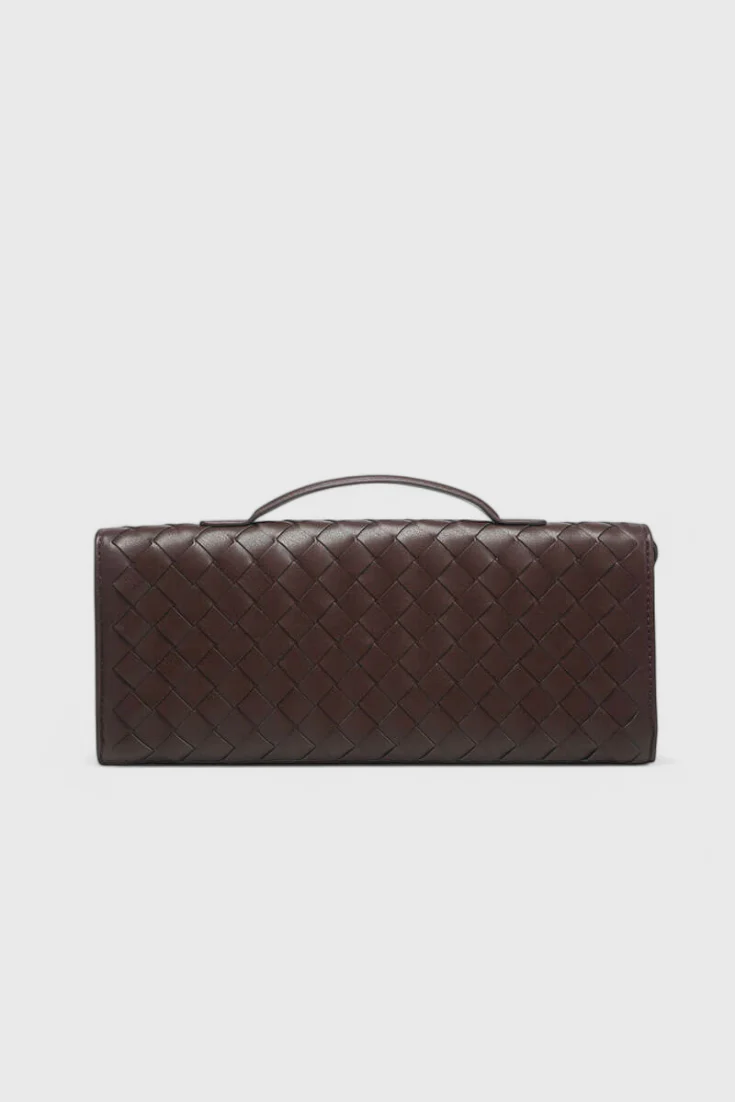 Melanie Clutch con Detalle de Nudo Dorado - Image 2