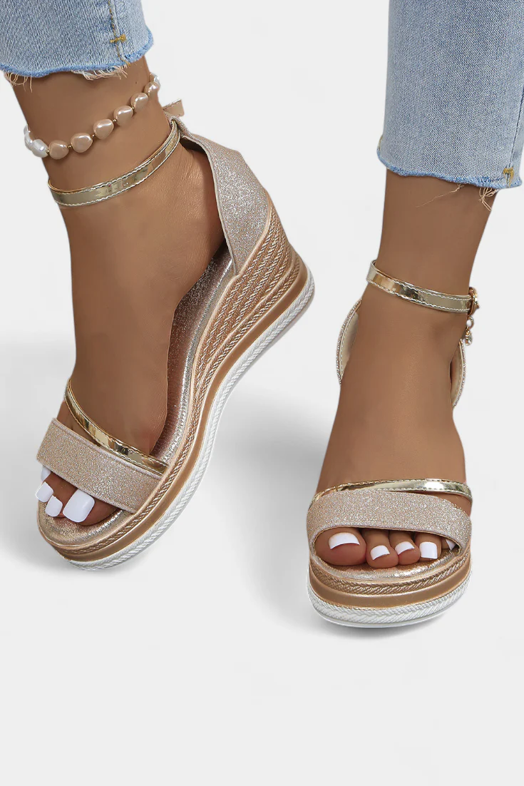 Corinne Sandalias Ortopédicas con Plataforma Wedge y Acabado Brillante - Image 9