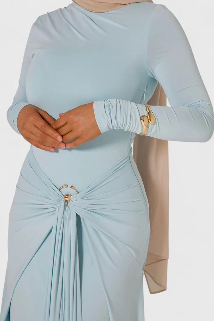 Fátima Vestido Ajustado Plisado con Detalles Metálicos - Image 2