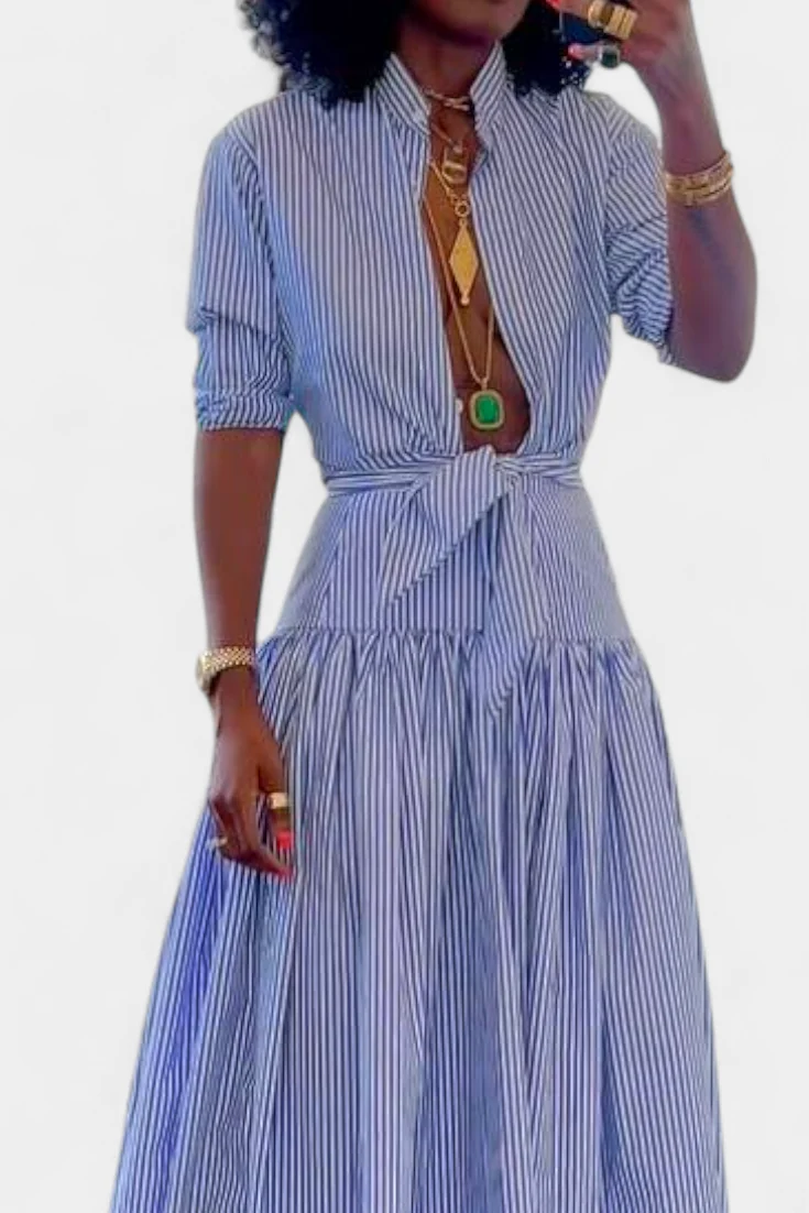 Ippolita Camisa de Cuello Alto a Rayas y Falda de Traje Plisada - Image 2