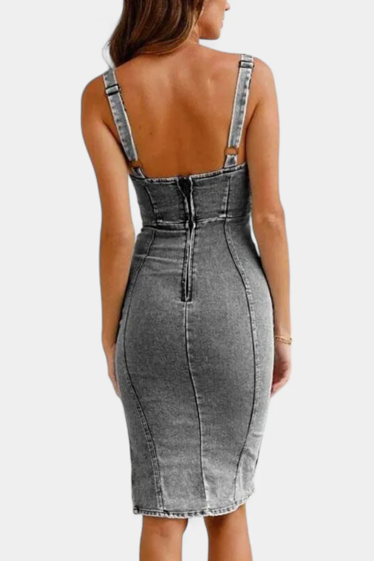 Janessa Vestido Denim con Tirantes Ajustables y Abertura Frontal - Image 7