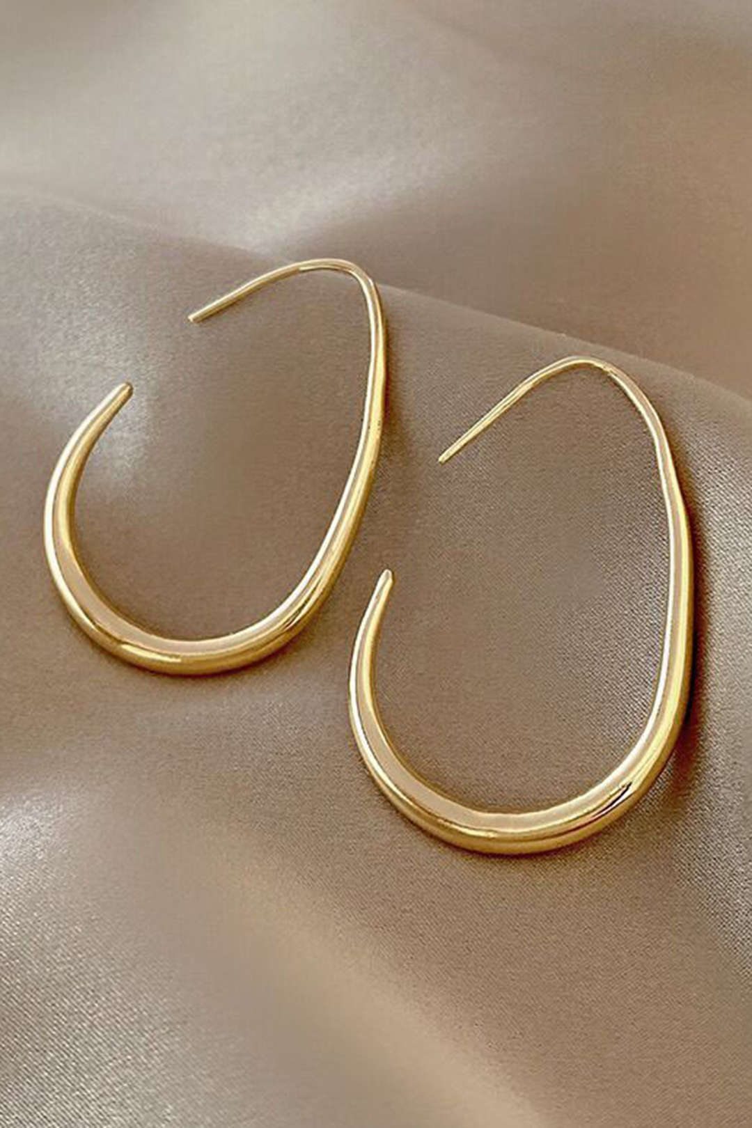 Pendientes Ovalados de Metal - Image 2