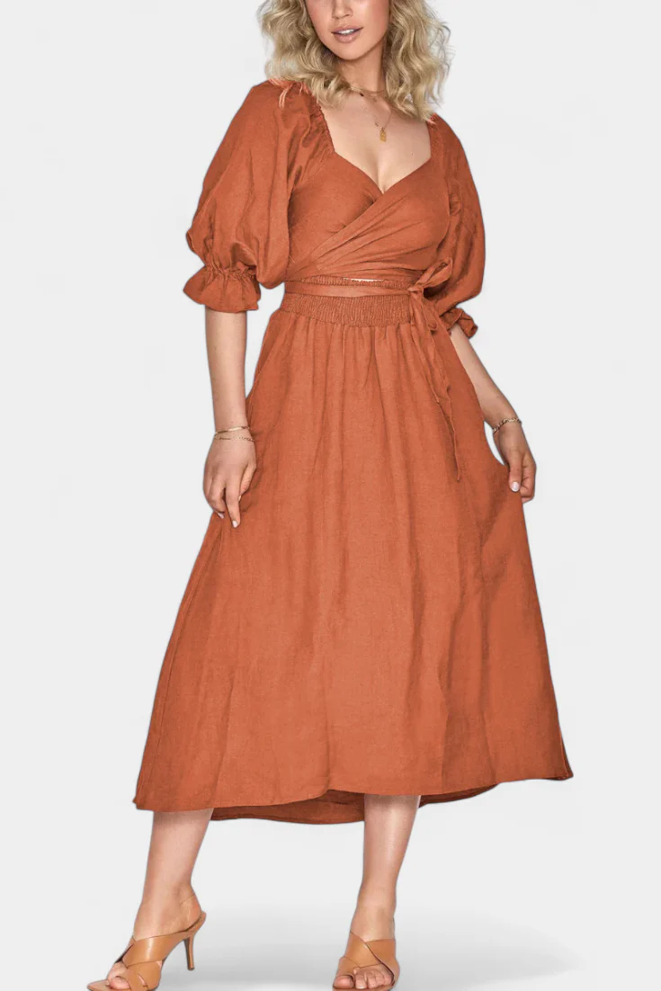 Petra Vestido de Dos Niveles con Cuerpo Fruncido y Mangas Abullonadas - Image 3