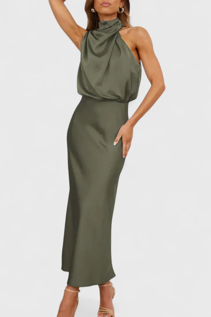 Rina Vestido Elegante de Cuello Halter Drapeado - Image 15