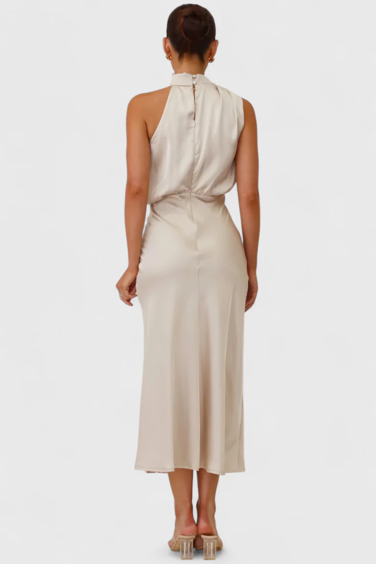 Rina Vestido Elegante de Cuello Halter Drapeado - Image 8