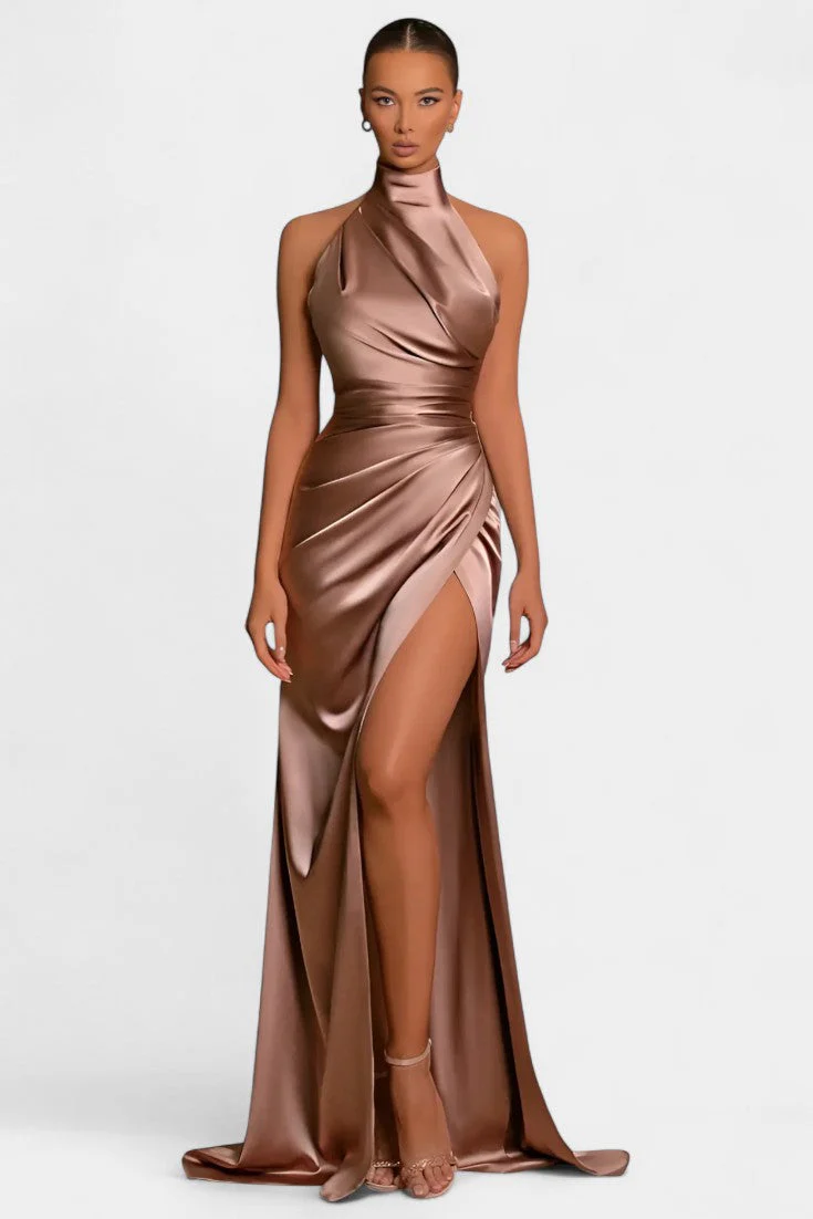 Symone Vestido Halter Torcido con Abertura Lateral Dramática - Image 5