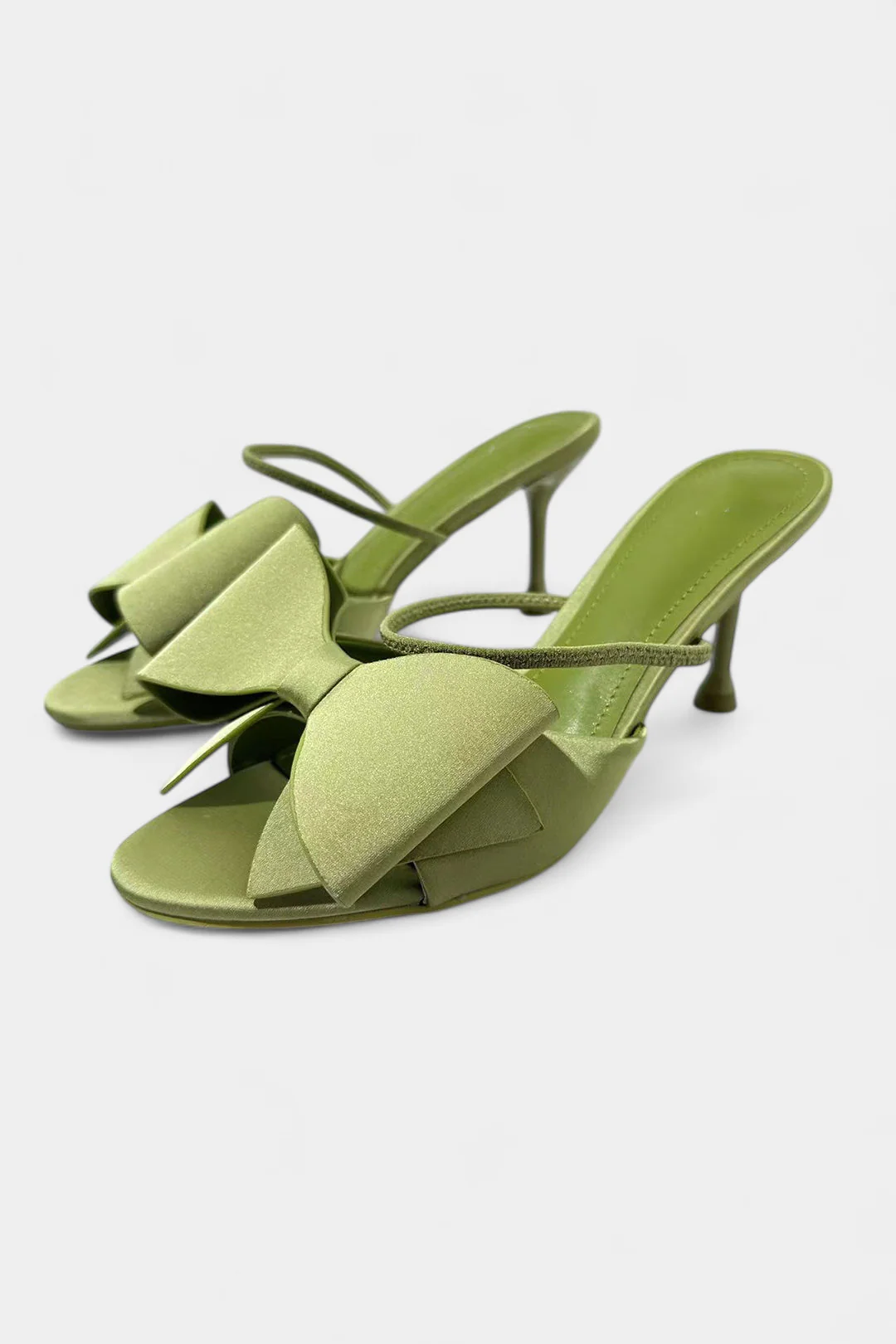 Tacones Puntiagudos de Cuero Sintético - Image 2