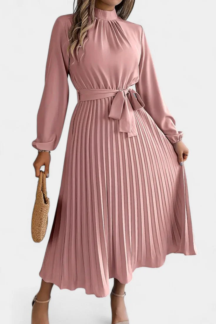 Theresa Vestido con Cuello Alto y Cinturón Plisado - Image 11