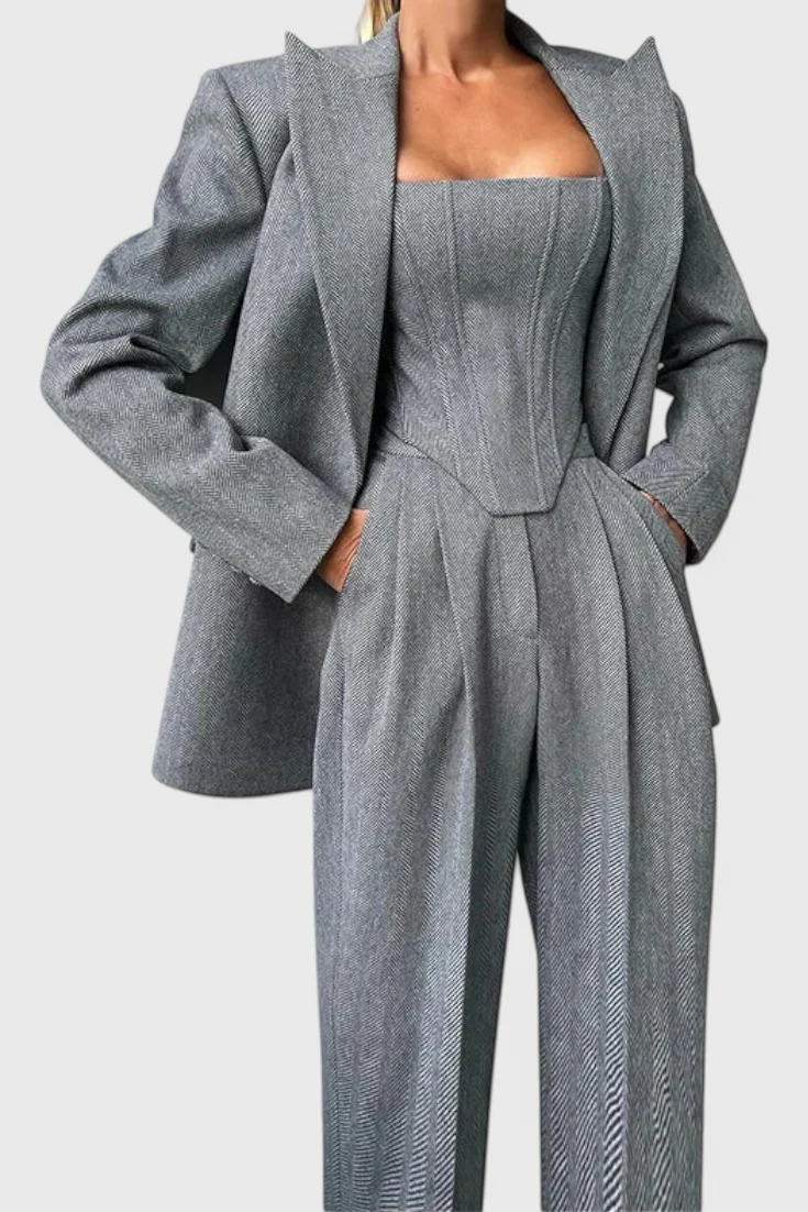 Evena Traje de Pantalón para una Elegancia Confiada - Image 4