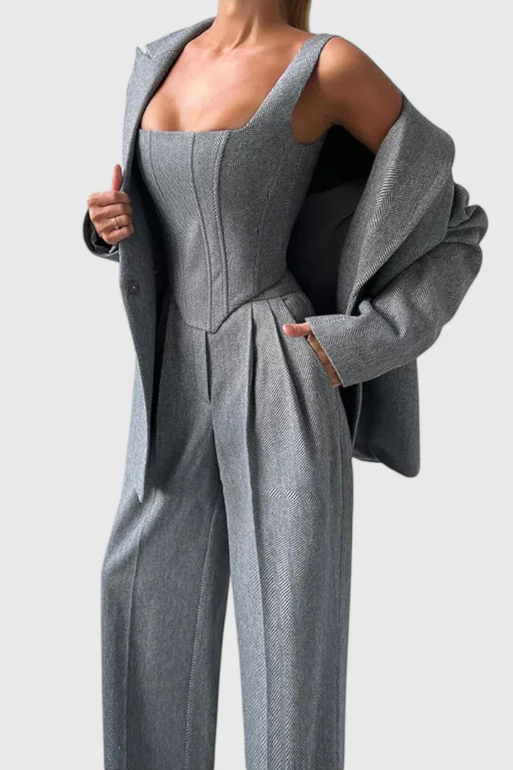 Evena Traje de Pantalón para una Elegancia Confiada - Image 5