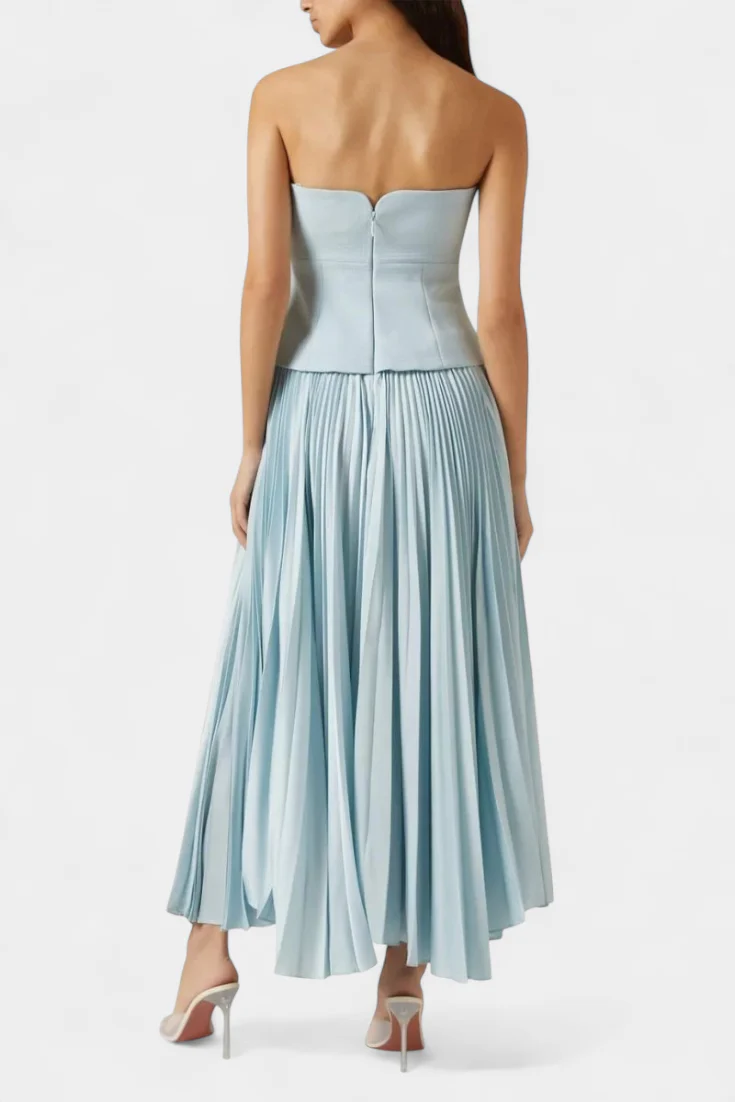 Clara Vestido Midi Plisado con Hombros Descubiertos - Image 3